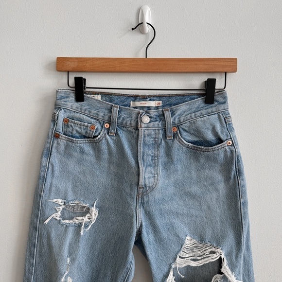 LEVI’S • Wedgie Fit Jeans in Collateral Damage - Picture 5 of 12